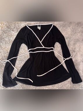 Wrapper Black Long Sleeved Babydoll Top